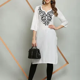 MALLORY WINSTON Ethnic Motifs Embroidered Straight Kurta image 3