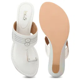 Inc.5 Women's White Toe Ring Wedges image 3