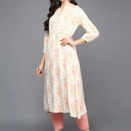 Vaamsi Cream Printed A Line Kurta image 3