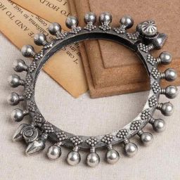 Teejh Aashavi Silver Oxidized Bracelet-picture-38