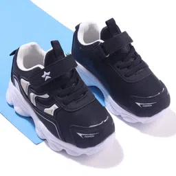 Cute Walk by Babyhug Velcro Closure Sneakers With Lace Detailing & Logo - Black-picture-33