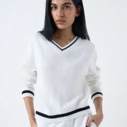 studiofit women Studiofit by Westside White Knit-Textured Top-picture-30