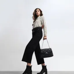 Vero Moda Black Blended Relaxed Fit High Rise Jeans-image-68