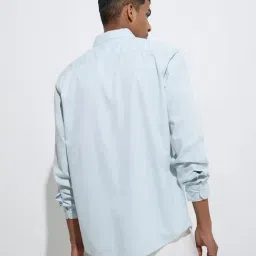 nuon men Nuon by Westside Light Blue Solid Relaxed-Fit Cotton Shirt image 2