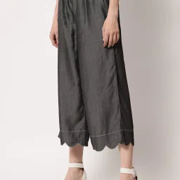 Kotty Grey Regular Fit Mid Rise Jeans image 3