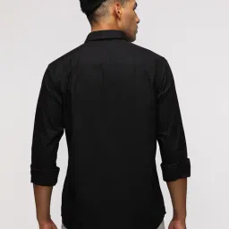 Crocodile Black Cotton Solid Regular Fit Shirt image 2