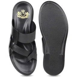 Atesber by Inc.5 Men's Black Toe Ring Sandals image 3