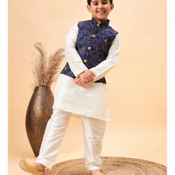 Vastramay Full Sleeves Solid Kurta & Pyjama With Sequin Embellished Floral Woven Designed Nehru Jacket - Cream & Navy Blue-picture-38