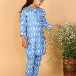 VASTRAMAY Kids Blue & White Printed Kurta Set image 4