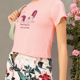 DressBerry Comfycore Conversational Print Boxy T-shirt image 1
