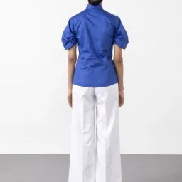 Qua Cobalt Blue Ruched Sleeved Shirt image 3