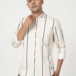 Lee White Cotton Slim Fit Striped Shirt-picture-40