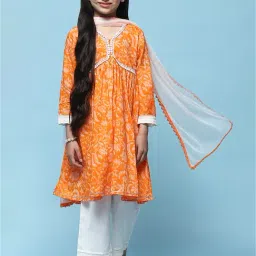 BIBA Girls Orange & White Printed Kurta, Pants, with Dupatta-picture-15