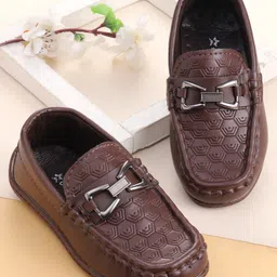 Cute Walk by Babyhug Loafer With Textured Design - Brown-picture-10