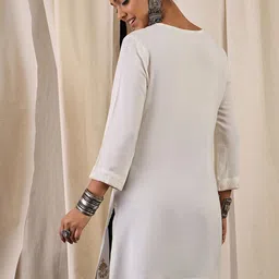 Anouk WomenFloral Embroidered Thread Work Thread Work Kurti image 3