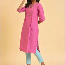 W Pink Cotton Embroidered Straight Kurta image 3