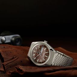 Timex Men Dial & Stainless Steel Straps Analogue Watch TW2W62400UJ-picture-12
