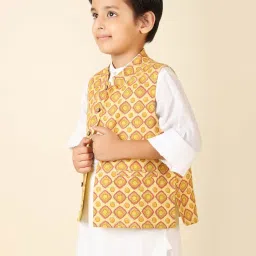 Fabindia Kids Yellow Floral Print Nehru Jacket image 3