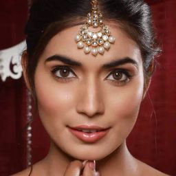 Aatmana Gold-Plated & Off-White Artificial Stone-Studded Beaded Maang Tikka for Women-picture-31