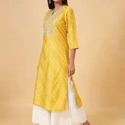 Rangmanch by Pantaloons Mustard Embroidered Straight Kurta image 3