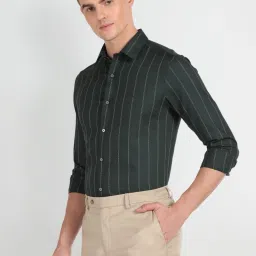 arrow new york Arrow Newyork Green Cotton Slim Fit Striped Shirt image 3