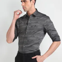 Arrow Grey Cotton Regular Fit Printed Shirt image 3
