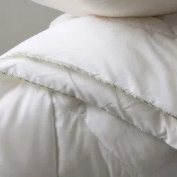 Spaces White Polyester 150 TC Bamboo Soft Double Bed Quilt Rajais image 3