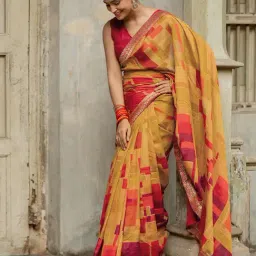 Mirchi Fashion Yellow Vichitra Silk Geometric Printed Saree For Women image 4