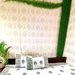 Alankaran designs White & Grey Ethnic Motifs 120 TC King Bedsheet with 2 Pillow Covers image 4