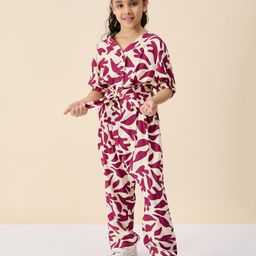 StyloBug Viscose Rayon Three Fourth Sleeves Abstract Printed Jumpsuit - Maroon-picture-8