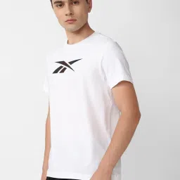 Reebok White Cotton Regular Fit Printed Training Sports T-Shirt image 3