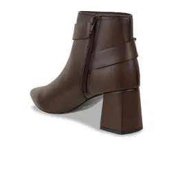 Mochi Women Textured Pointed Toe Casual Regular Boots image 5