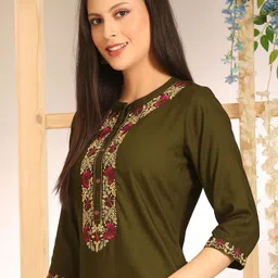 Anouk Floral Embroidered Mandarin Collar Straight Thread Work Kurta-image-2