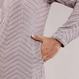 Rawayi Men Chevron Thread Work Kurta image 4
