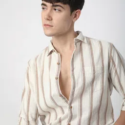 VASTRADO Men Classic Slim Fit Spread Collar Vertical Striped Cotton Casual Shirt-image-49