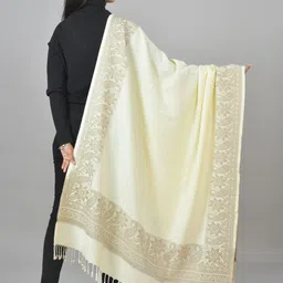 BAISA Unisex Floral Woven Design Shawl image 4