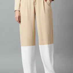 Kotty Women Colourblocked Relaxed Fit High-Rise Easy Wash Pleated Trousers-image-0