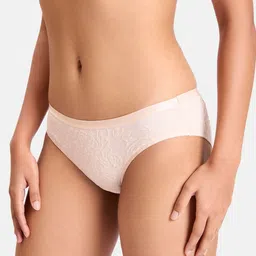 Triumph Women Floral Embroidered Outer Elastic Anti Microbial Mid Rise Hipster Brief image 3