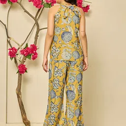 KASYA Printed Halter Neck Top With Palazzo Co-Ords image 4