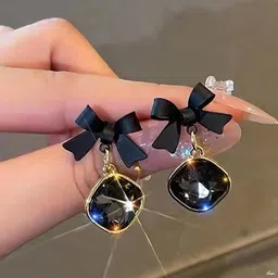 MEENAZ Geometric Drop Earrings image 5