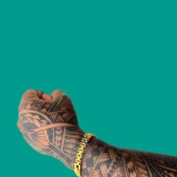 Dynamic Retail Global Gold-Plated Stainless Steel Bracelet image 3