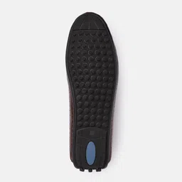 Carlton London Men Brown Textured Driving Shoes image 4