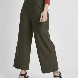 Spykar Olive Relaxed Fit Trackpants image 3