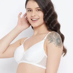 Clovia White Non Wired Padded T-Shirt Bra image 3