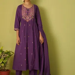 Indo Era Women Floral Embroidered Panelled Thread Work Pure Cotton Kurta with Trousers & With Dupatta image 4