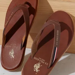 U.S. Polo Assn. Men's WANOR Walnut Brown Thong Sandals image 1