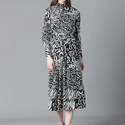 Oxolloxo Black & White Printed Midi Dress image 1