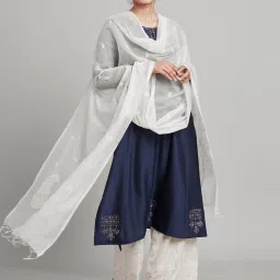 Folksong by W Off-White Embroidered Dupatta image 3