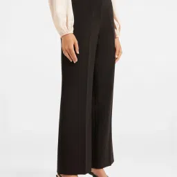 Forever New Black Regular Fit High Rise Pants image 3