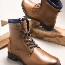 Clog London Men's Tan Derby Boots image 1